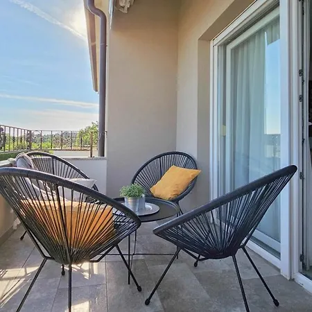 Appartamento Andi Bužinija