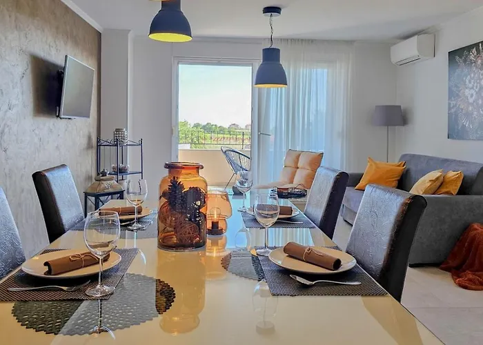 Andi Διαμέρισμα Bužinija