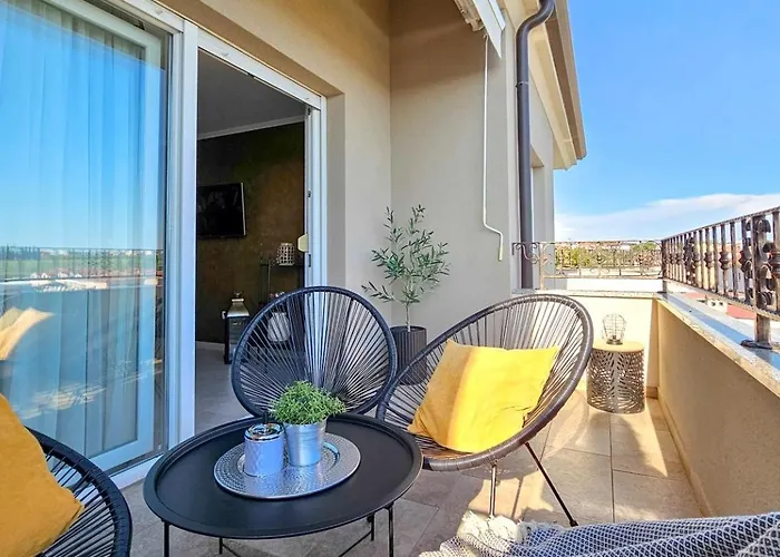 Andi Διαμέρισμα *