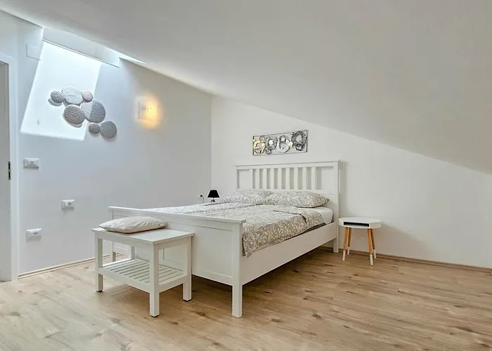 Διαμέρισμα Andi Bužinija